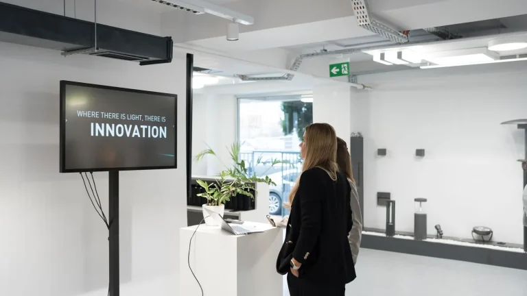 Empresa preparando inversión en innovación y digitalización