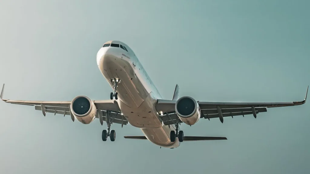 Pagos y tecnología para aerolíneas y travel
