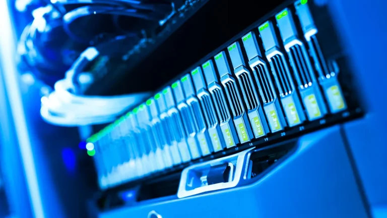 Infraestructura tecnológica y servidores para ciberseguridad