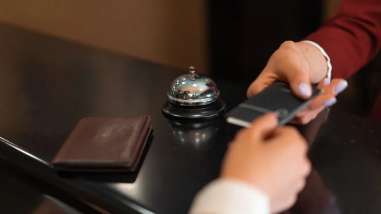 Tecnología de distribución y reservas hoteleras