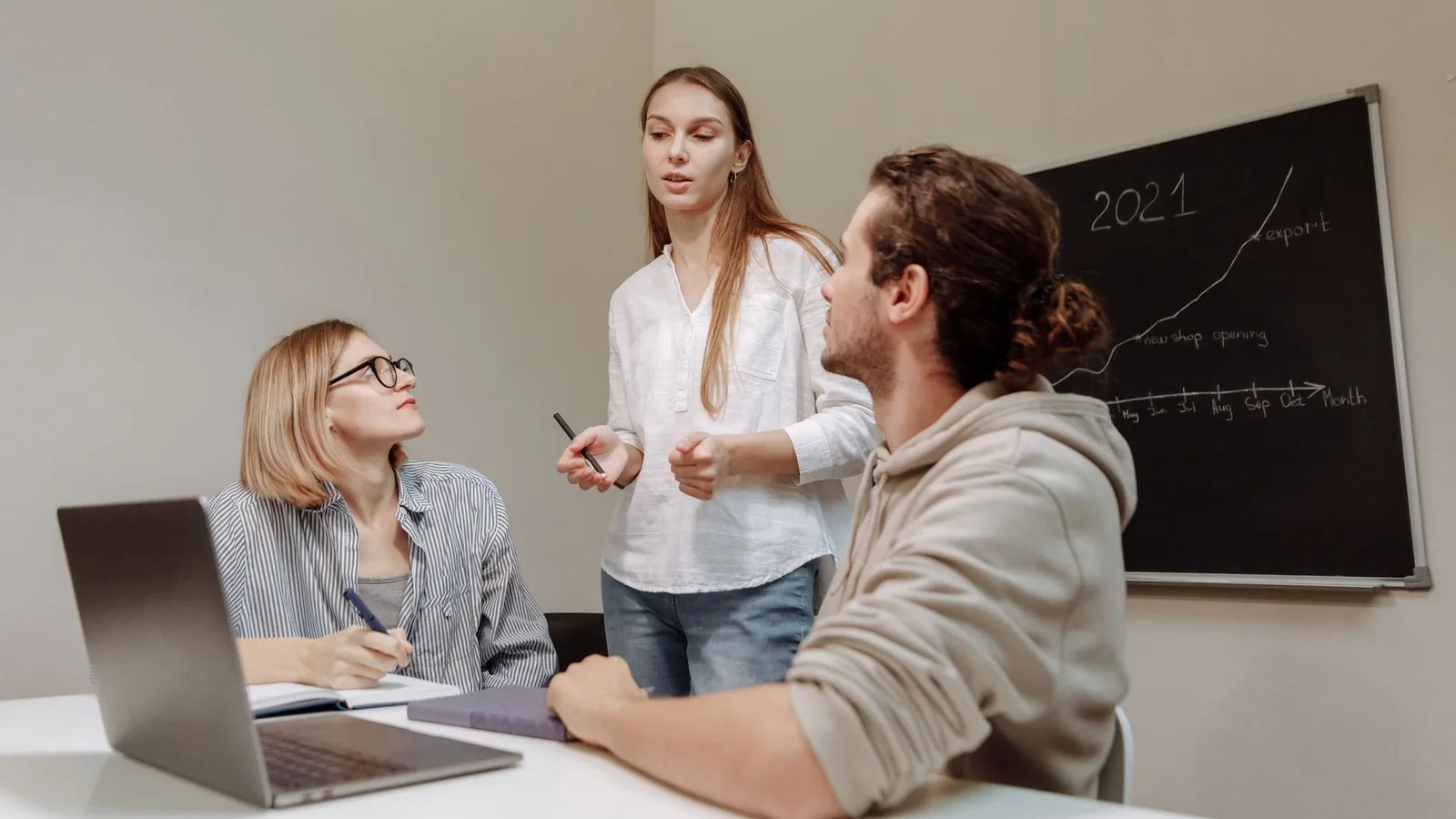 Equipo emprendedor: data room comercial ronda semilla