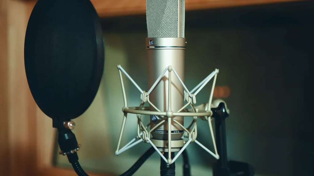 Tecnología de voz e inteligencia artificial para generación de audio
