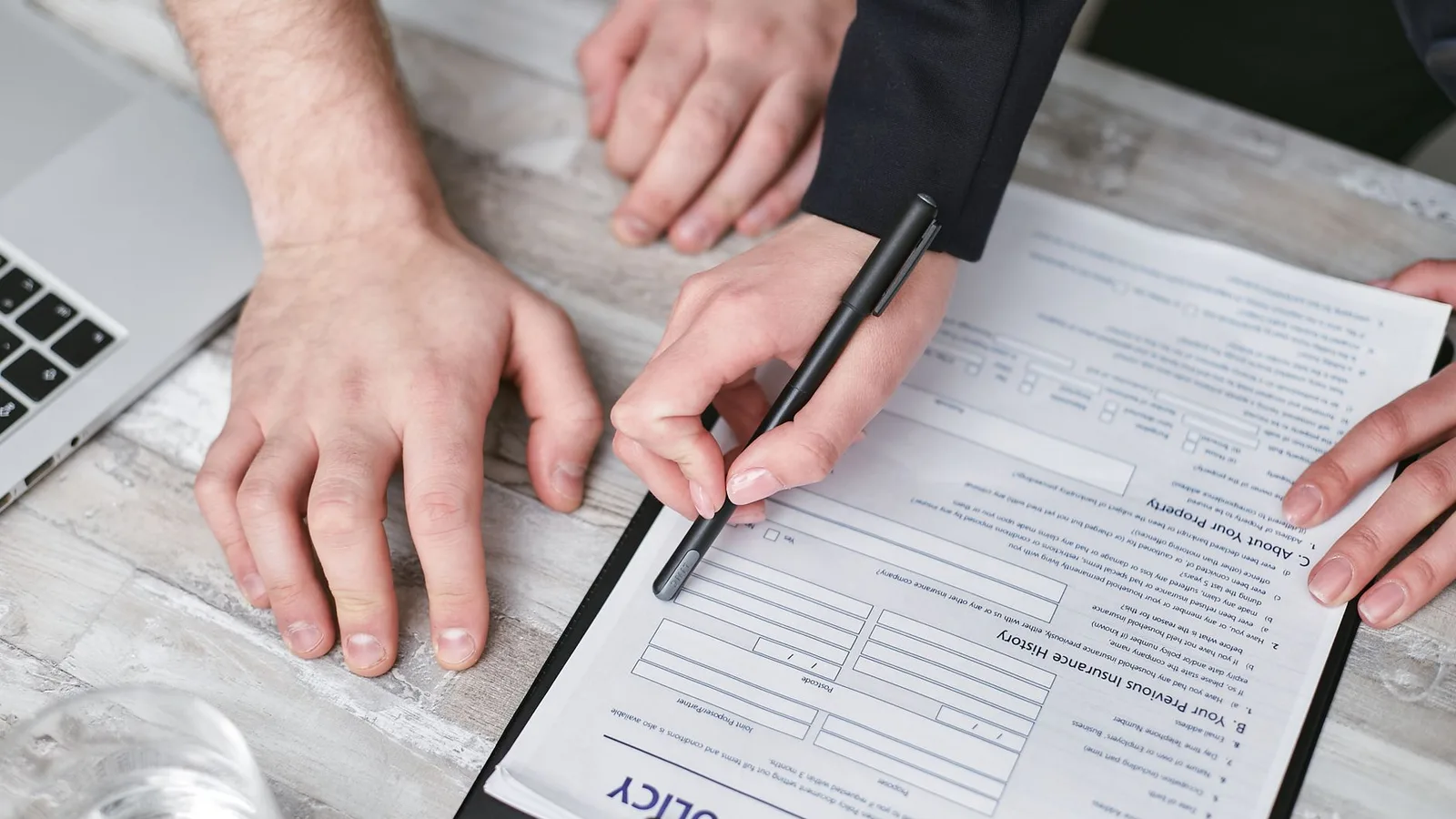 Documentación y procesos administrativos del sector asegurador