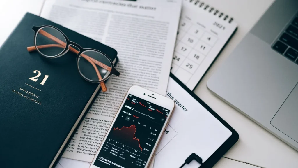Análisis financiero y tecnología para la noticia sobre Halluminate