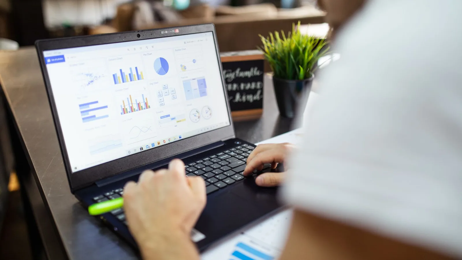 Migración y análisis de datos de una empresa