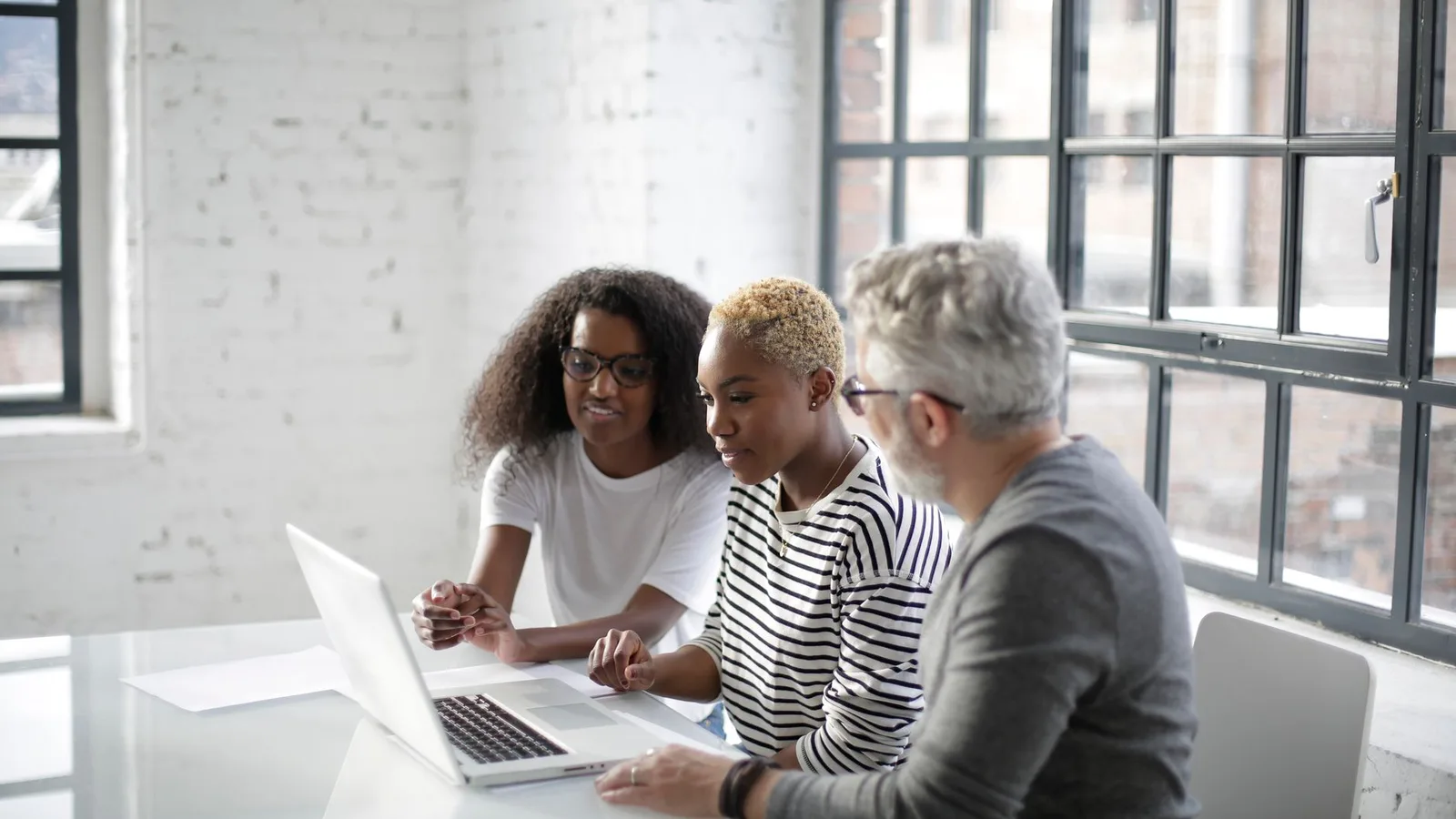 Equipo emprendedor: contratos piloto startup B2B