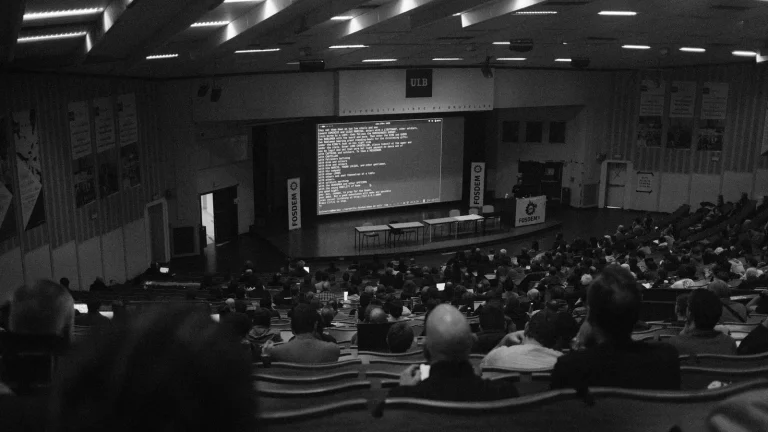 Auditorio tecnológico para TechCrunch Disrupt 2026